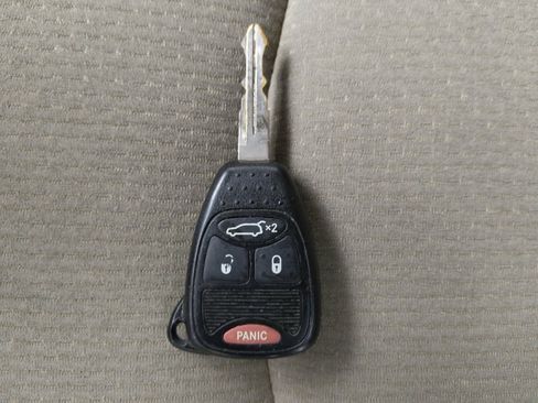 Used 2014 Chrysler 200 Touring FWD image 32