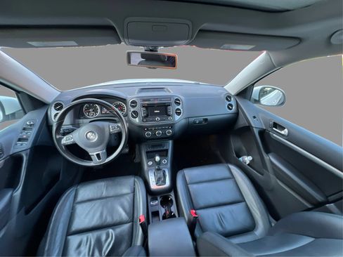 Used 2013 Volkswagen Tiguan SEL FWD image 28