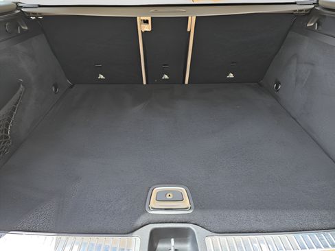 Used 2020 Mercedes-Benz GLC 300 image 28