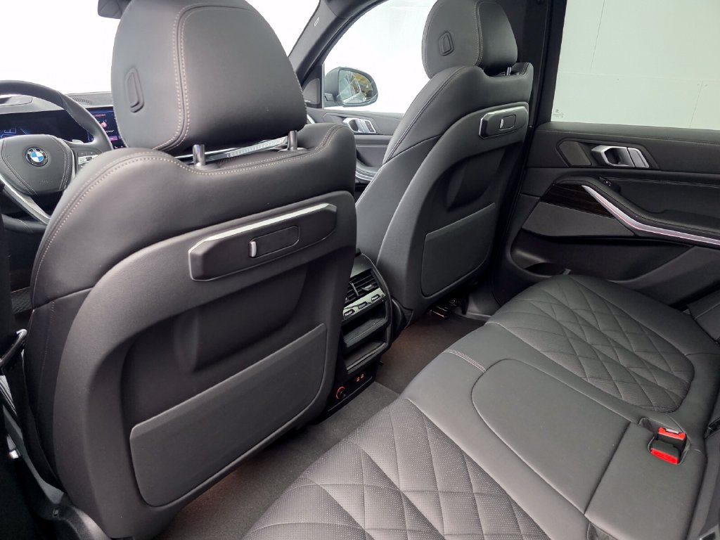 Certified 2024 BMW X5 sDrive40i w/ Premium Package RWD image 15