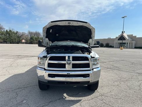 Used 2017 RAM 2500 Tradesman w/ Chrome Appearance Group image 16
