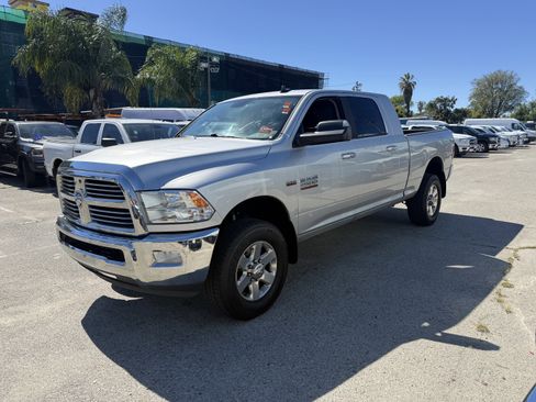 Used 2015 RAM 2500 Big Horn image 2