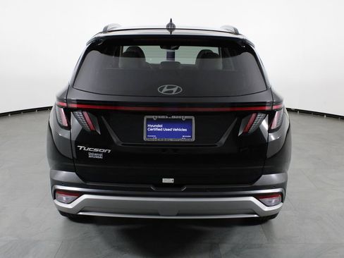 Certified 2025 Hyundai Tucson Limited FWD image 11