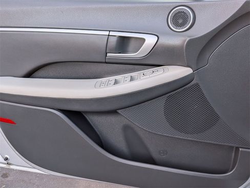 Used 2025 Hyundai Sonata SEL image 11