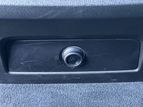 Used 2024 BMW X6 xDrive40i image 23