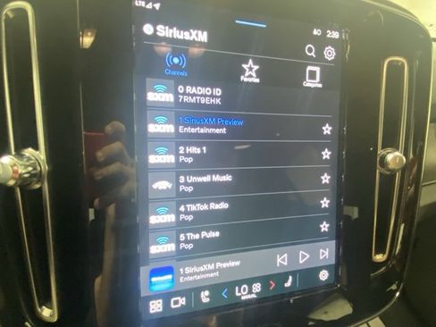 Certified 2023 Volvo C40 P8 Recharge Ultimate w/ Protection Package Premier image 20