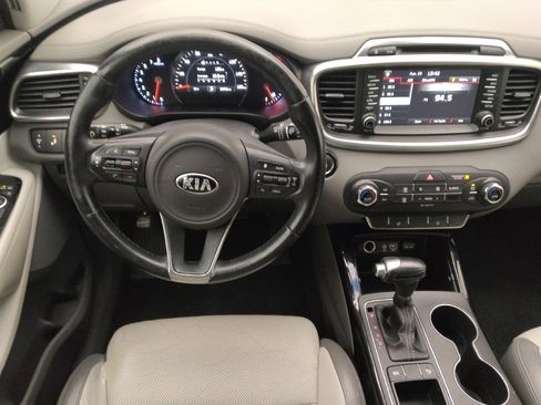 Used 2017 Kia Sorento SX FWD image 22