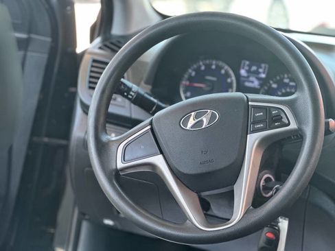 Used 2017 Hyundai Accent SE FWD image 9