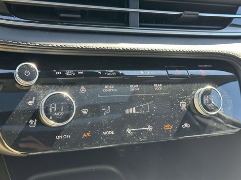 Used 2024 INFINITI QX60 Luxe w/ Cargo Package image 29