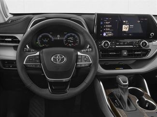 New 2026 Toyota Highlander Limited video 4