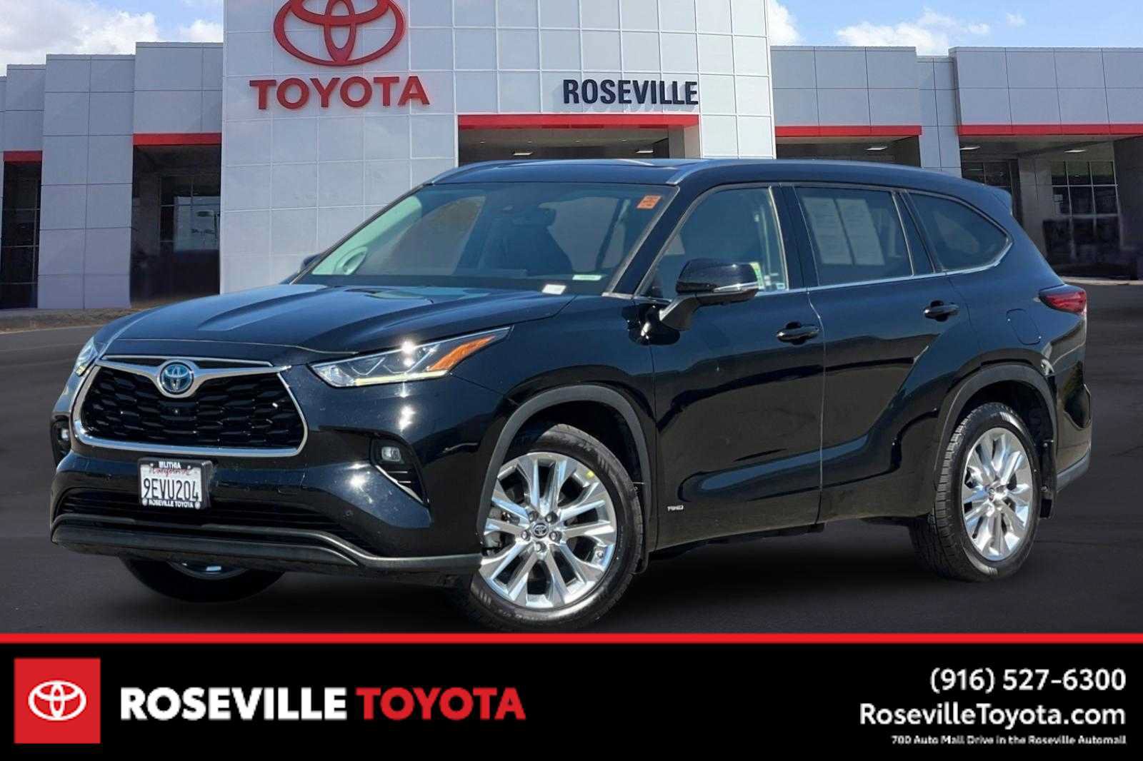Used 2023 Toyota Highlander Limited AWD/4WD image 1