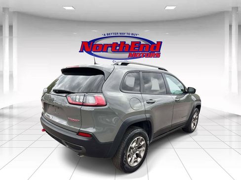 Used 2022 Jeep Cherokee Trailhawk w/ Premium Leather Package AWD/4WD image 3