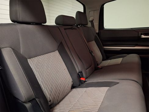 Used 2017 Toyota Tundra SR5 image 29