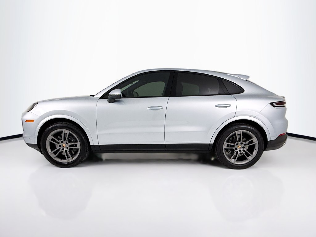 Certified 2026 Porsche Cayenne Coupe AWD/4WD image 2