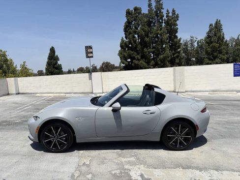 Used 2026 MAZDA MX-5 Miata RF Grand Touring RWD image 6