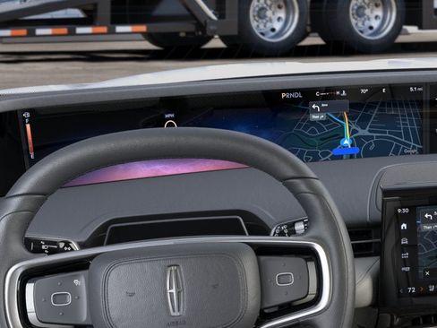 New 2026 Lincoln Nautilus Premier AWD/4WD image 13
