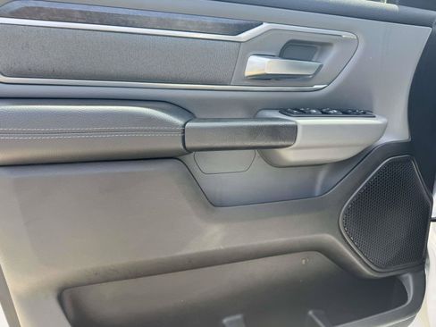Used 2019 RAM 1500 Big Horn AWD/4WD image 16