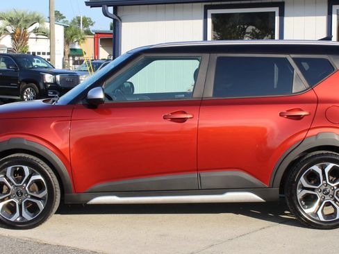 Used 2020 Kia Soul X-Line FWD image 2
