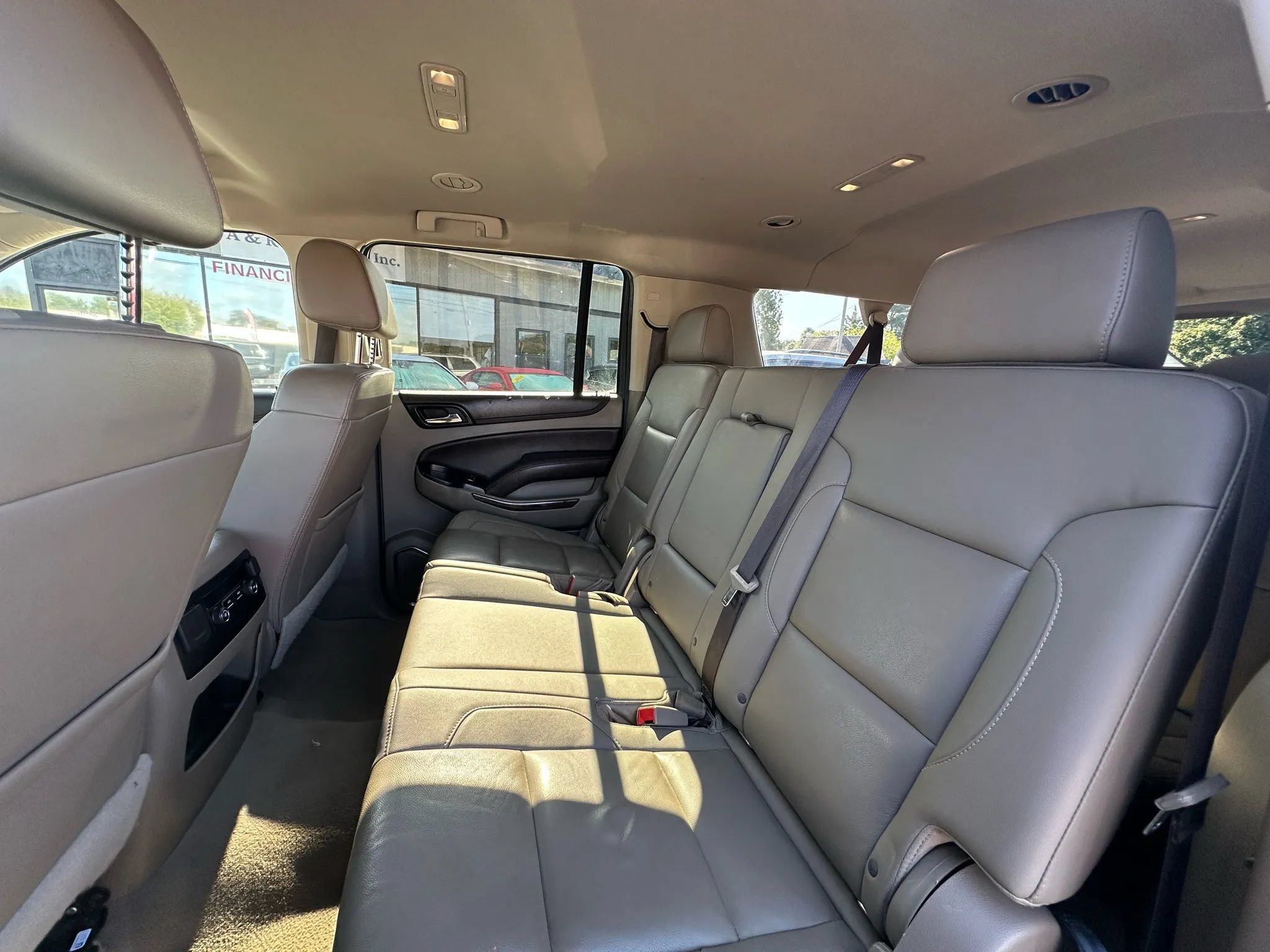 Used 2019 Chevrolet Suburban LT AWD/4WD image 9