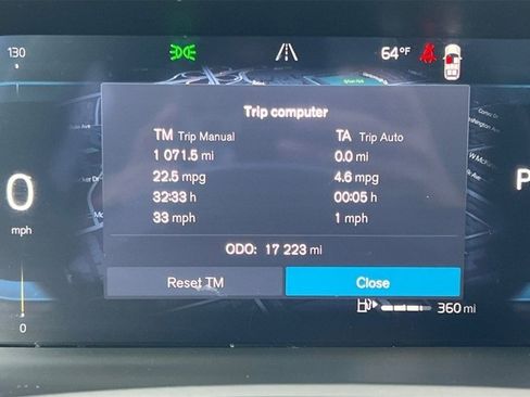 Certified 2025 Volvo XC90 B6 Plus image 28