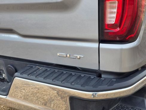 Used 2024 GMC Sierra 1500 SLT image 9