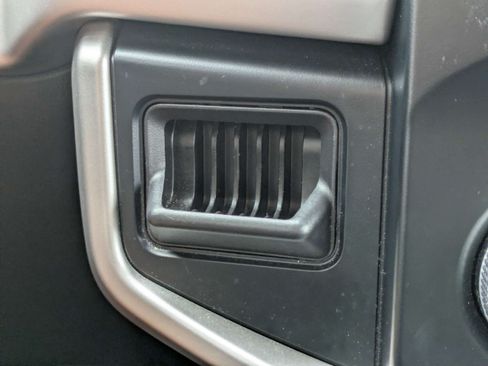 Used 2024 Ford Expedition XLT AWD/4WD image 26