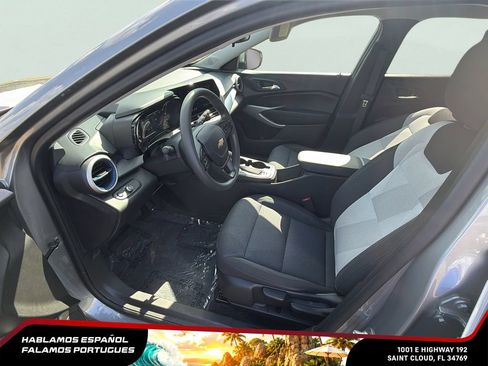 Used 2024 Chevrolet Trax LS w/ LS Convenience Package FWD image 13