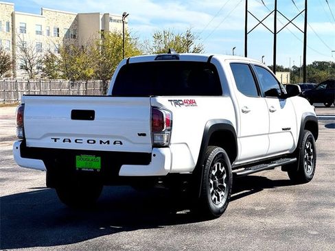 Used 2023 Toyota Tacoma TRD Off-Road image 8