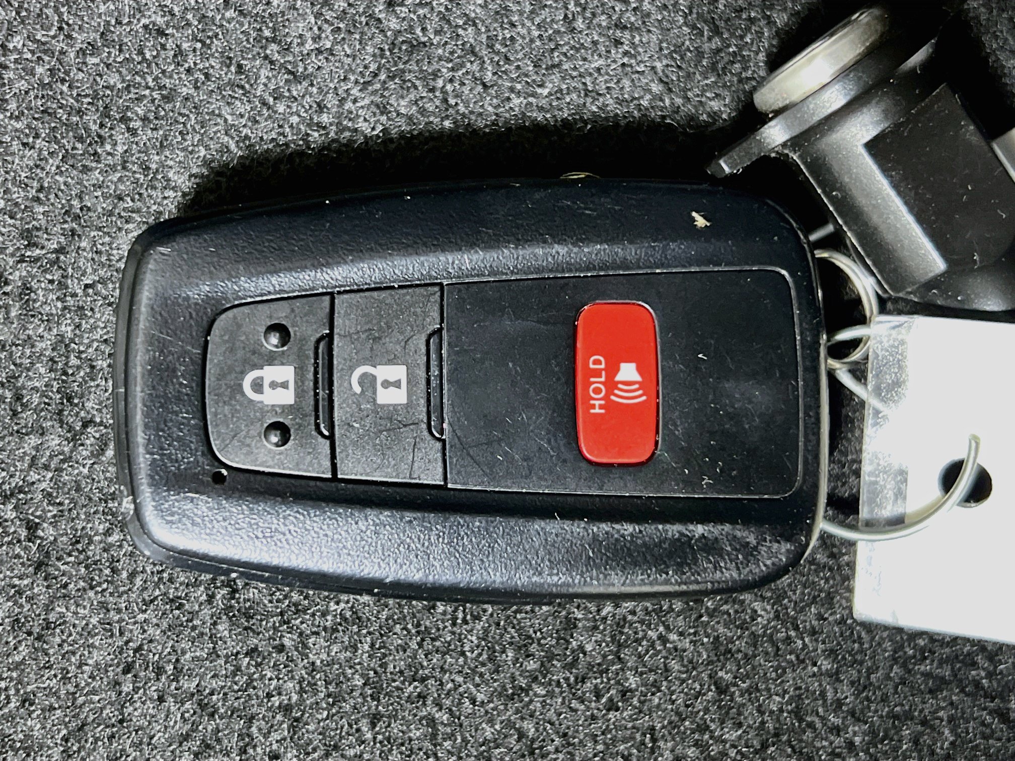 Used 2022 Toyota RAV4 XLE FWD image 36