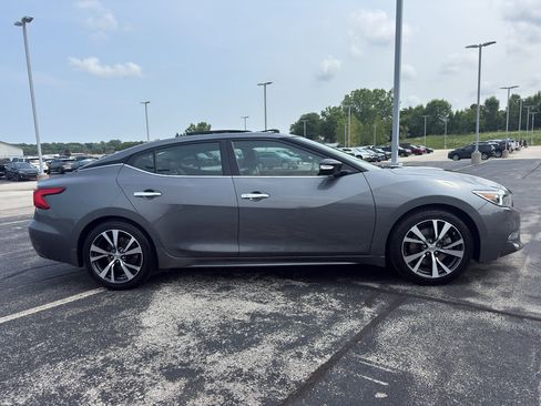 Used 2017 Nissan Maxima Platinum FWD image 4