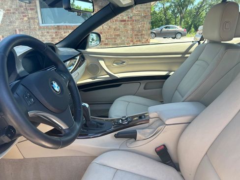 Used 2013 BMW 328i Convertible RWD image 18