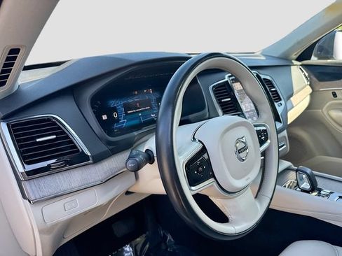 Used 2023 Volvo XC90 B6 Plus w/ Protection Package Premier AWD/4WD image 11