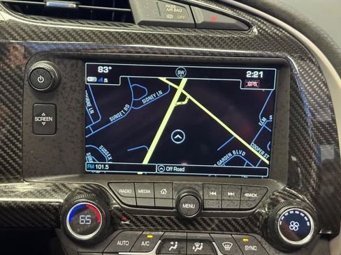 Used 2018 Chevrolet Corvette Z06 w/ Carbon 65 Edition RWD image 16