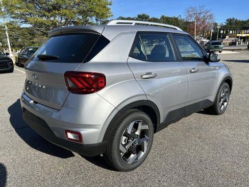 New 2026 Hyundai Venue SEL image 32