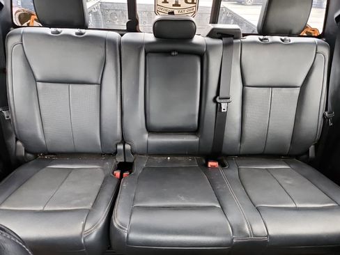 Used 2022 Ford F250 Lariat w/ Black Appearance Package AWD/4WD image 21
