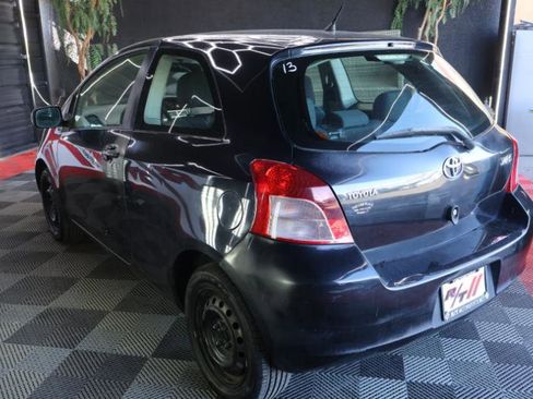 Used 2007 Toyota Yaris 2-Door Hatchback image 5