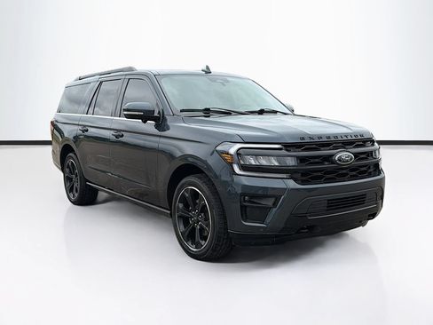 Used 2022 Ford Expedition Max Limited AWD/4WD image 3