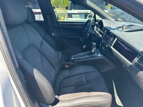 Used 2019 Porsche Macan AWD/4WD image 4
