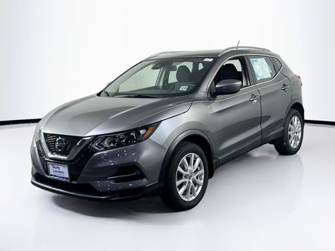 Used 2020 Nissan Rogue Sport SV AWD/4WD image 1