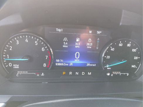 Used 2020 Ford Explorer XLT image 36