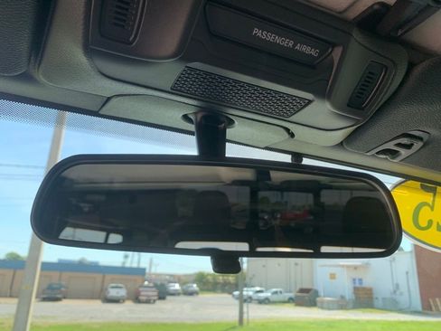 New 2025 Jeep Gladiator Sport image 21