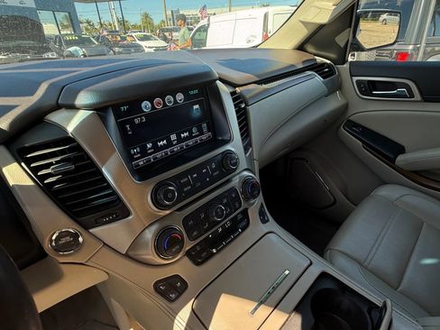 Used 2020 GMC Yukon XL Denali image 18