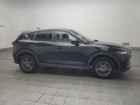 Used 2017 MAZDA CX-5 Touring w/ Preferred Equipment Package FWD image 11