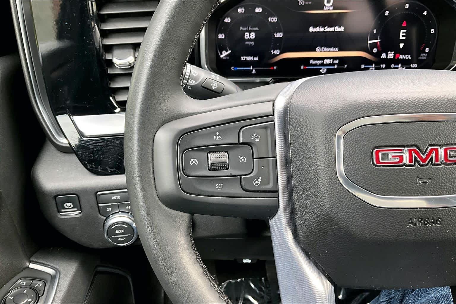 Used 2026 GMC Sierra 1500 SLT AWD/4WD image 24