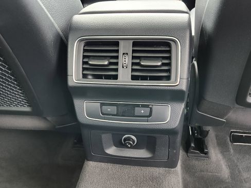 Used 2018 Audi Q5 2.0T Premium Plus w/ Premium Plus Package image 24