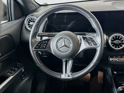 Used 2024 Mercedes-Benz EQB 250+ image 18