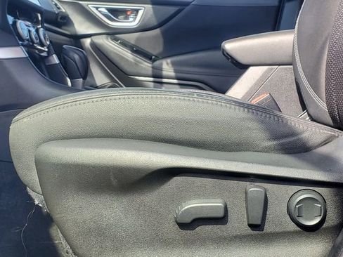 Used 2020 Subaru Forester Premium AWD/4WD image 17