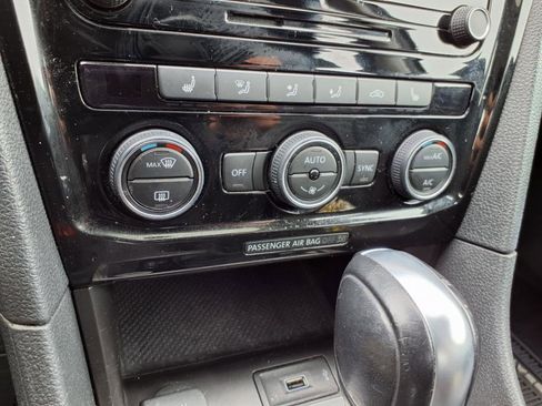 Used 2022 Volkswagen Passat 2.0T SE image 26