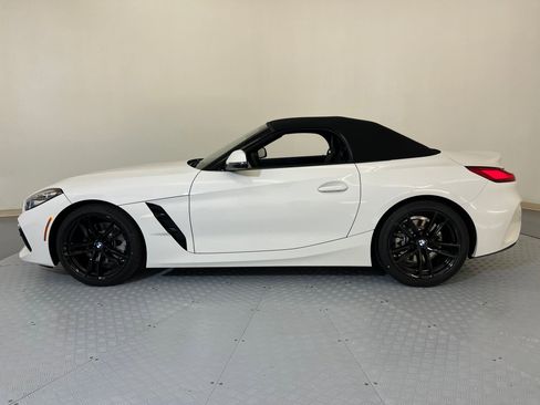New 2026 BMW Z4 sDrive30i w/ Convenience Package RWD image 34