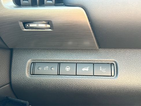 New 2025 Nissan Pathfinder Platinum image 26